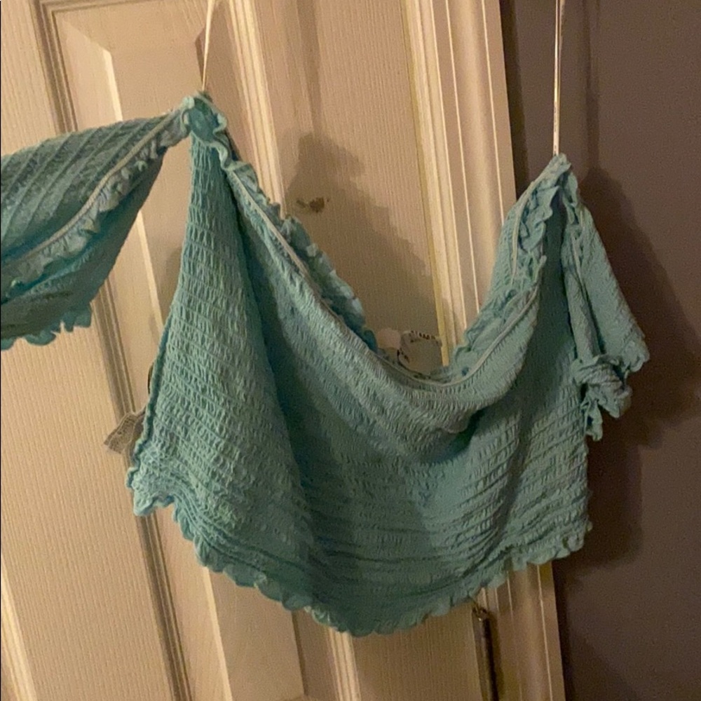 Top - Picture 2 of 2